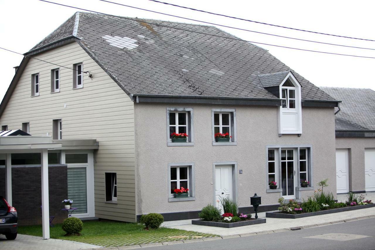 Hotel Les Sansonnets Vaux-sur-Sure Esterno foto